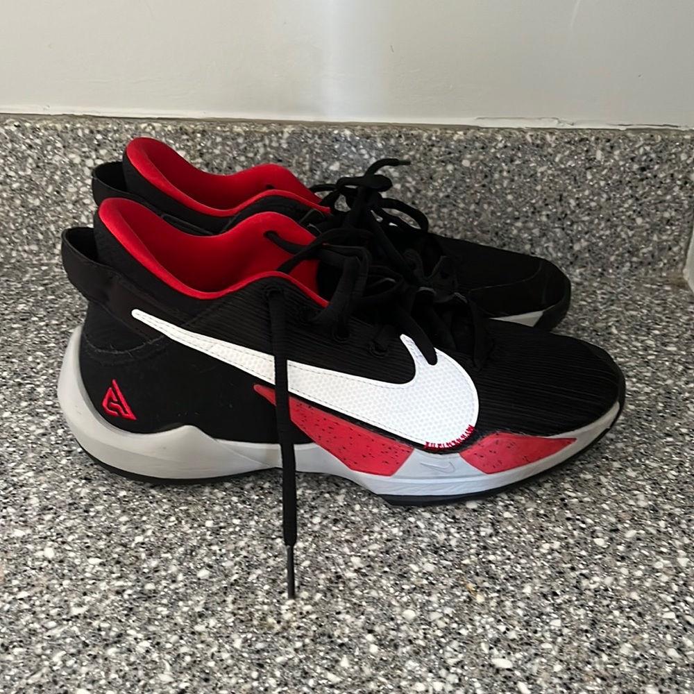 Nike Basketball ShoesZoom Freak 2 Gem